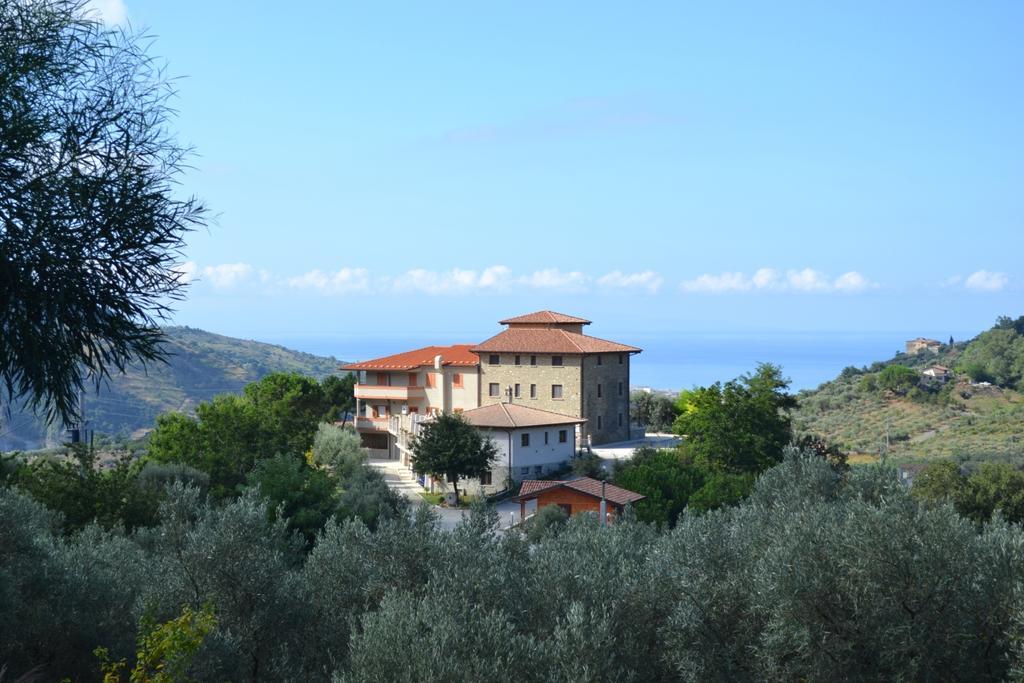 Agriturismo U' Casinu Da Scala Campora San Giovanni Eksteriør bilde